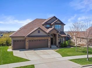 1328 Scenic Ridge Dr, Verona, WI 53593