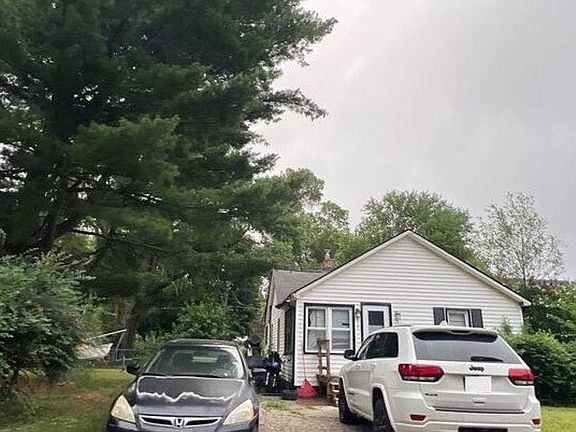 3rd image of 315 Tower Rd