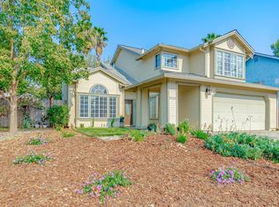 8715 Kentshire Way, Sacramento, CA 95828
