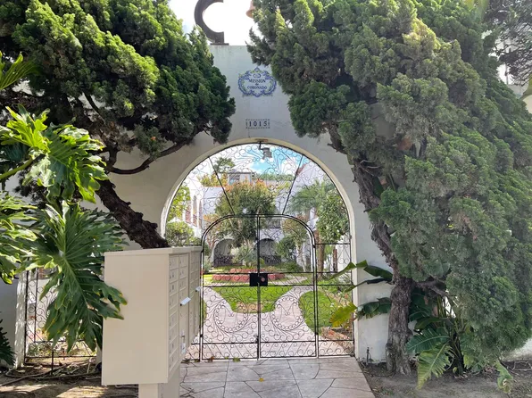 1015 A Ave Unit 2, Coronado, CA 92118