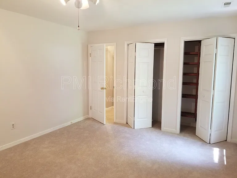 2504 Carriage Creek Ct — Photo 14
