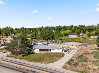 90 N Happy Valley Rd, Nampa, ID 83687