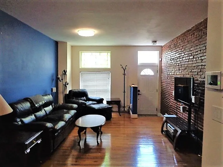 511 S Lehigh St — Photo 1
