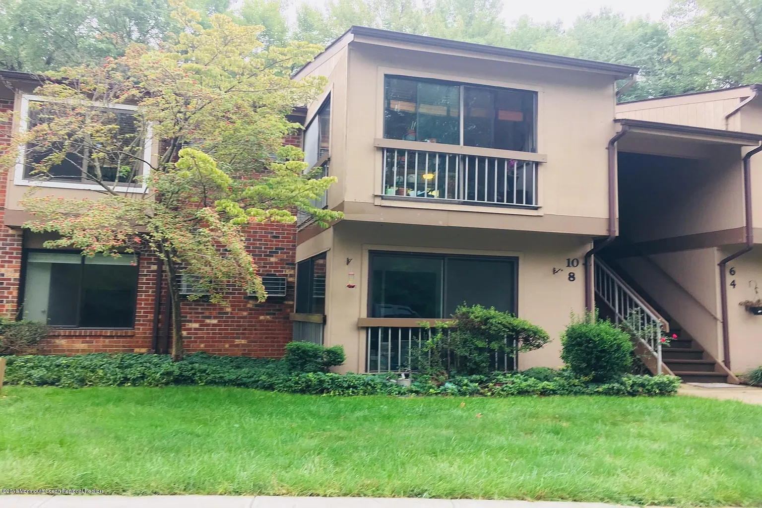10 Manchester Ct photo 1