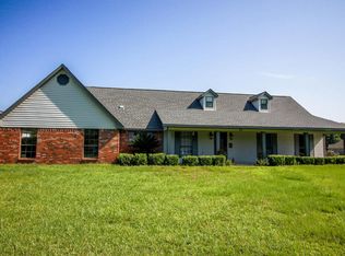 23 W Pecan Ln, Hattiesburg, MS 39402