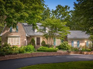 4279 Stoneleigh Rd, Bloomfield Hills, MI 48302