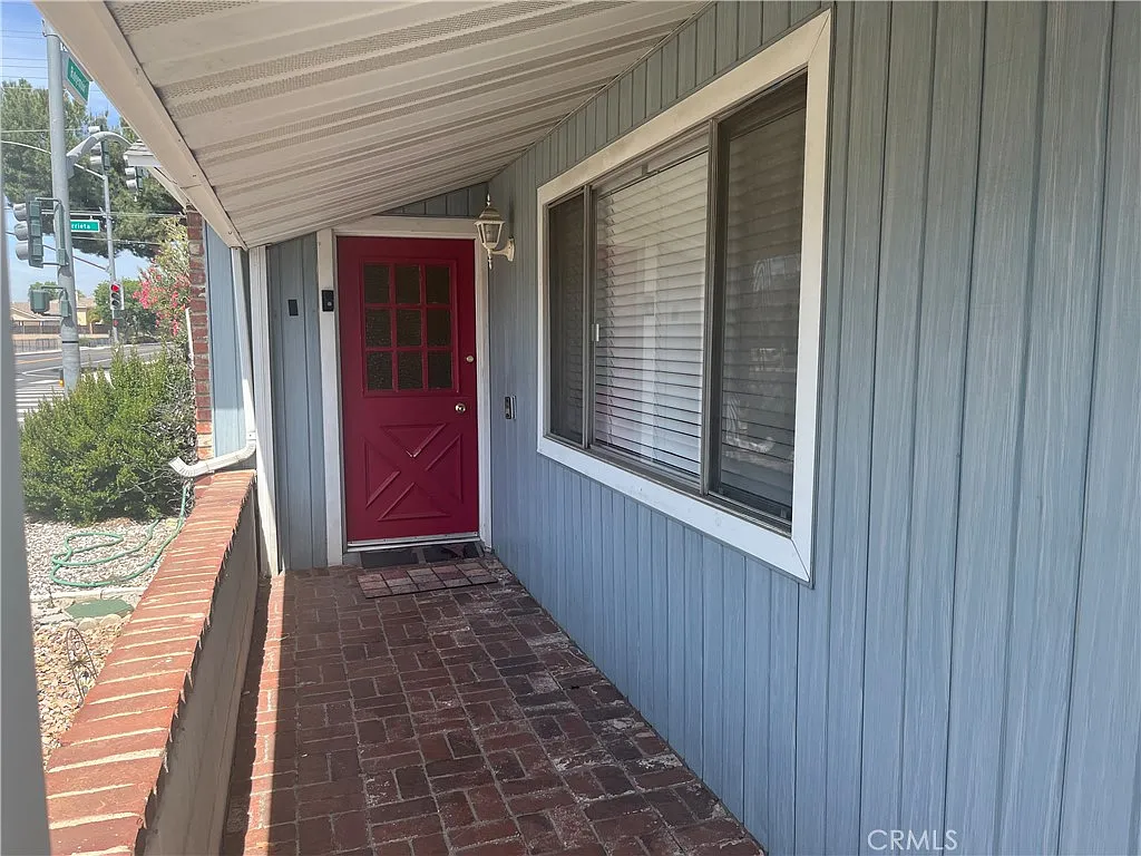 2 bed, 1582 sqft, $2,600 — Photo 2