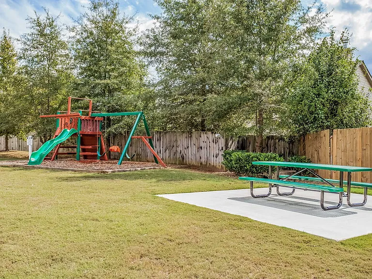 147 Seabreeze Ct — Photo 31