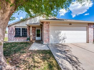 8721 Hunters Point Way, Fort Worth, TX 76123