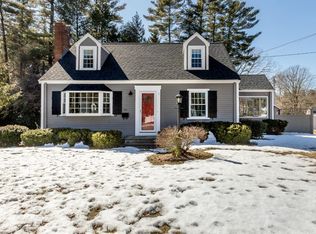 411 Common St, Walpole, MA 02081