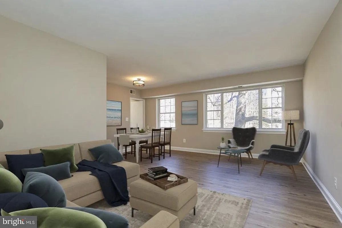Building Photo - 1322 Fort Myer Dr #912
