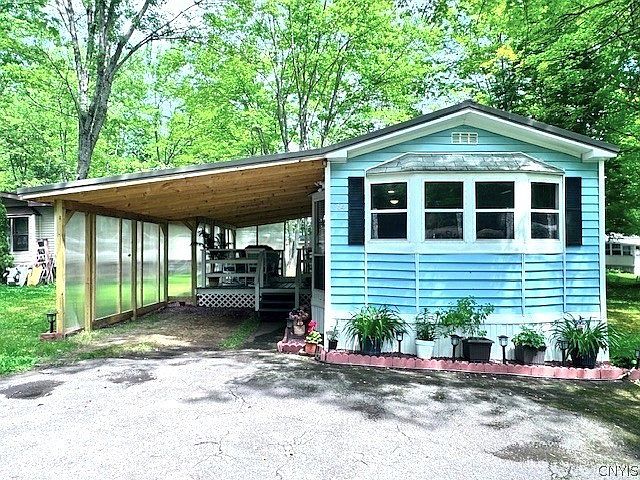 1st image of 254 Blossom Ln