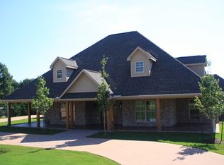 211 Spring Lake Cv, Oxford, MS 38655