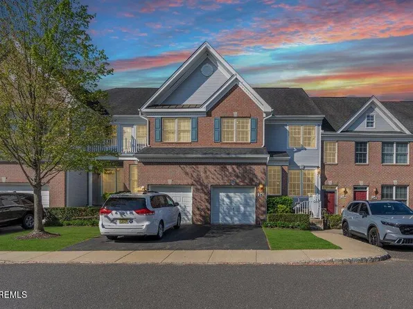 26 Inwood Drive, Manalapan, NJ 07726