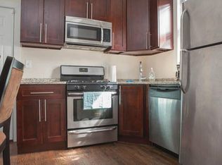 919 N Damen Ave #2R, Chicago, IL 60622