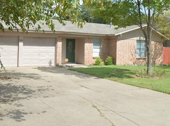 2nd image of 3725 Columbine Dr
