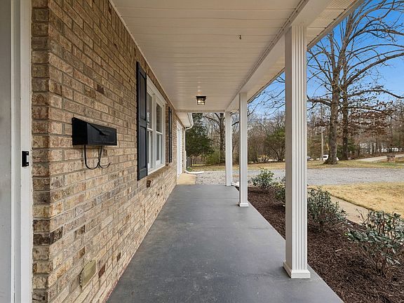 2nd image of 968 Woodhaven Rd