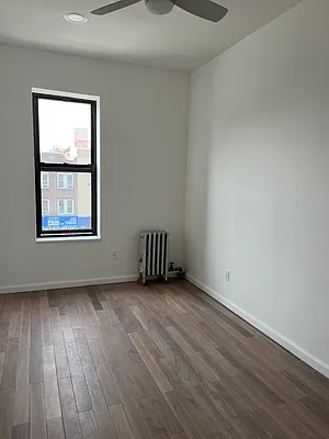 Rented by REMAX Elite | media 4
