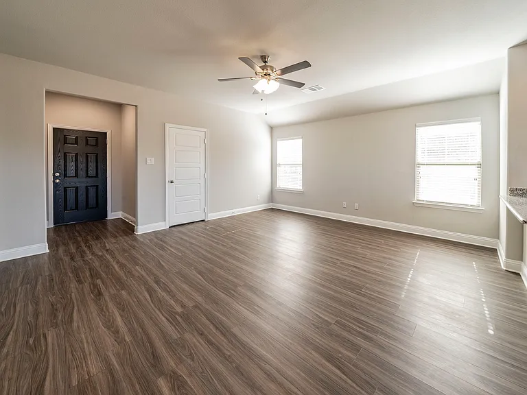 6406 Rienzi Dr — Photo 14