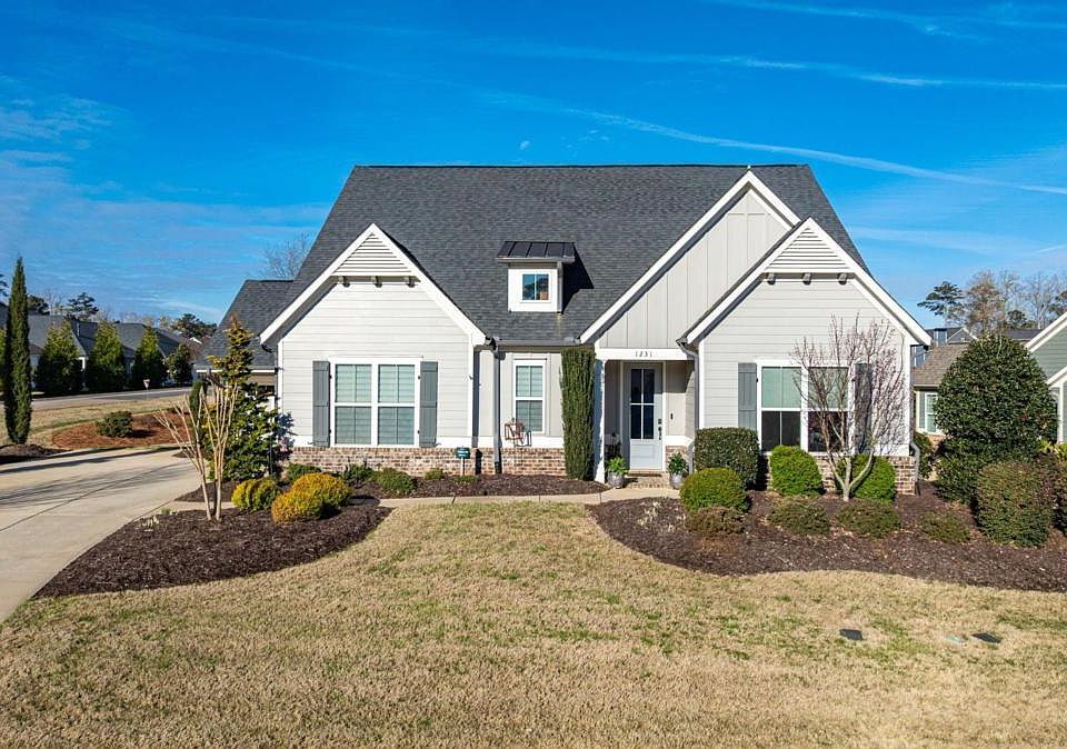 1st image of 1231 Hidden Hills Cir