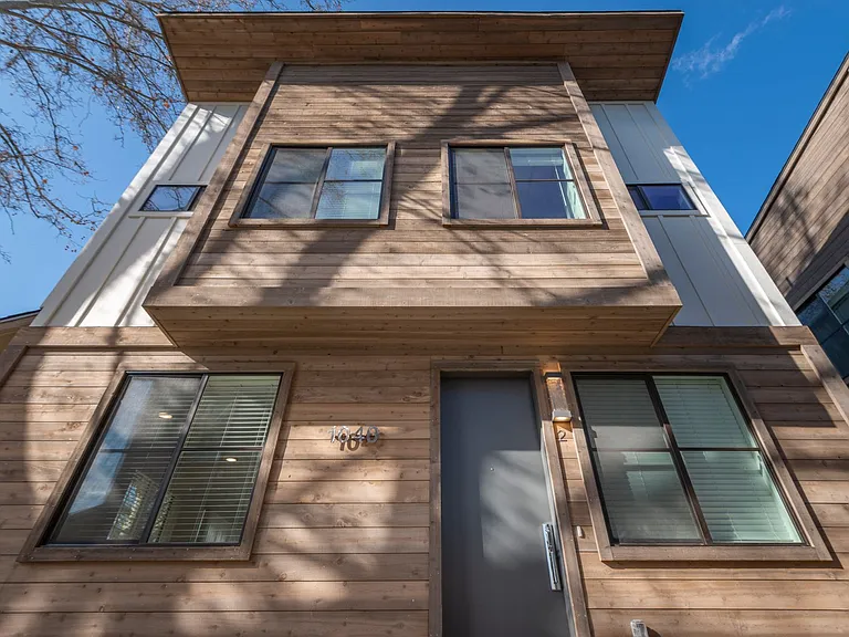 Haskell Row — Photo 15