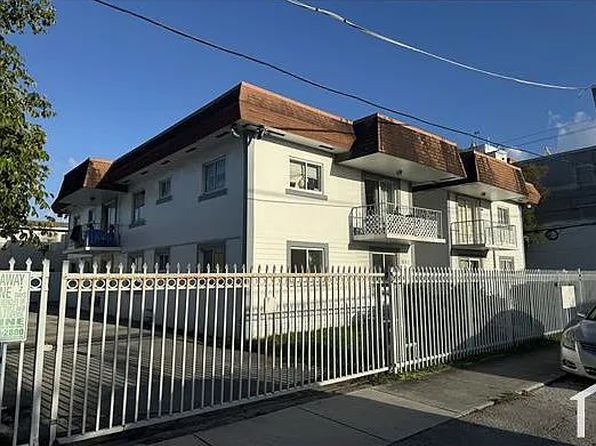 8045 NE 1st Ave APT 3