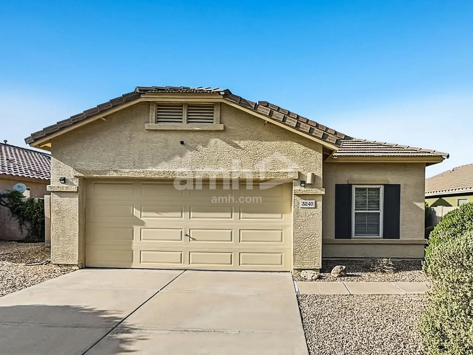 4 bed, 2.0 bath, 1746 sqft, $1,895 — Photo 1