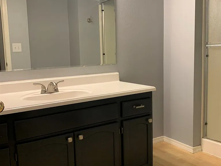 6902 N Prescott Ave — Photo 17