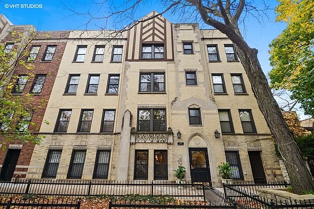 1st image of 2128 N Hudson Ave APT 401