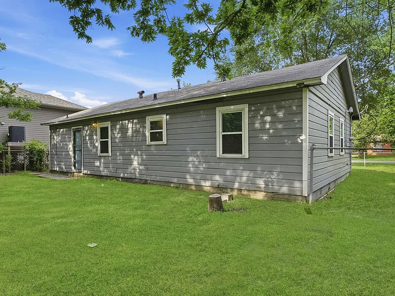 3909 Leffingwell St — Photo 4