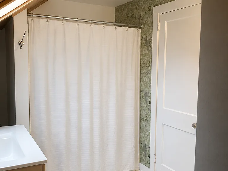 302 S Eagleville Rd — Photo 4