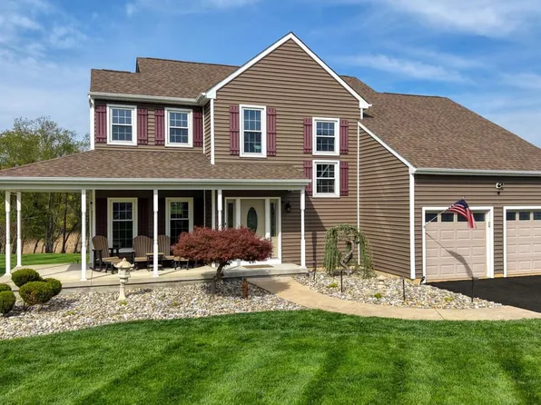 266 Manchester Ct, Middletown, DE 19709