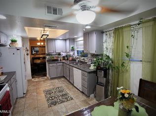 5225 W Mercer Ln, Glendale, AZ 85304