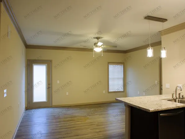 305 Professional Park Drive, 305 Professional Park Dr APT B, Glasgow, KY 42141