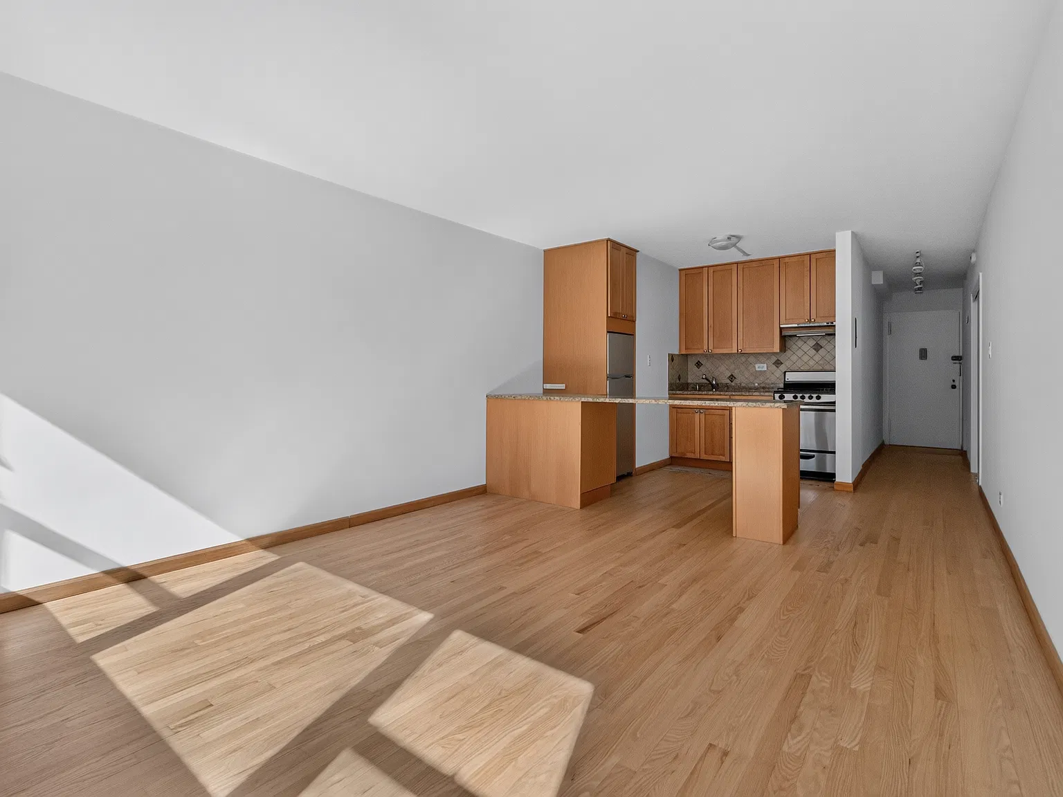 320 East 54th Street — Photo 2