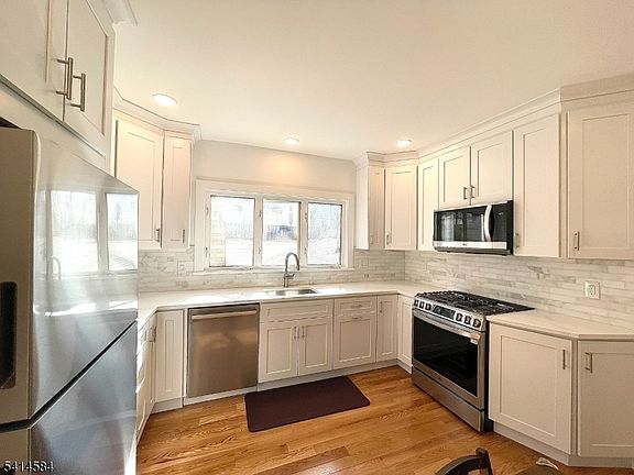 5th image of 17 Brookfield Rd #1