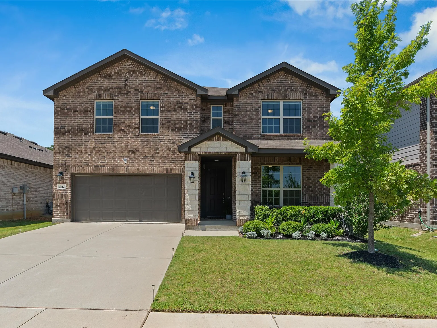 4 bed, 2.5 bath, 2985 sqft, $2,790 — Photo 1