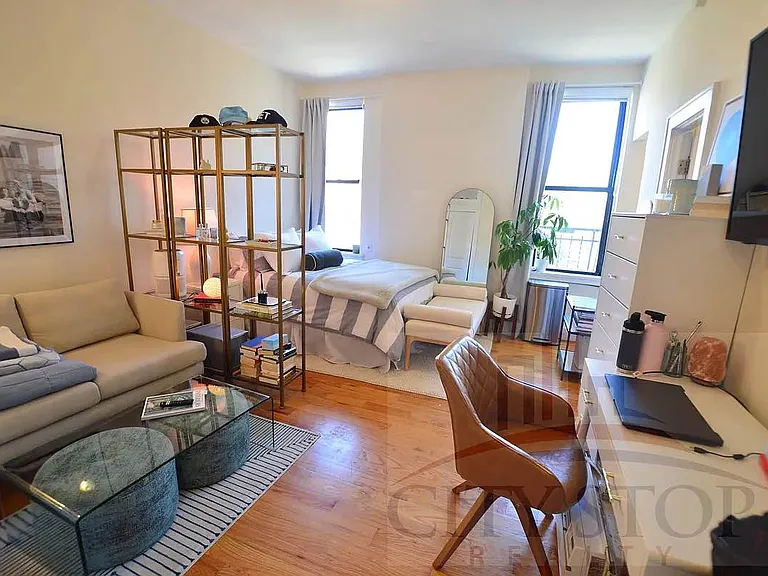 101 W 77th St #2D — Photo 5