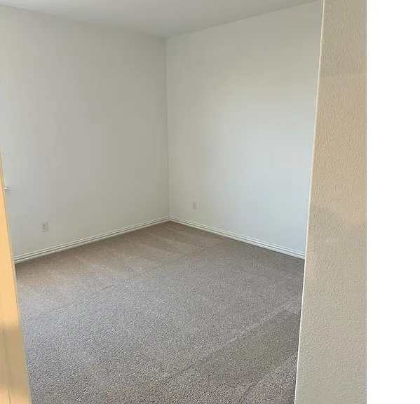 336 Wentworth Dr — Photo 16