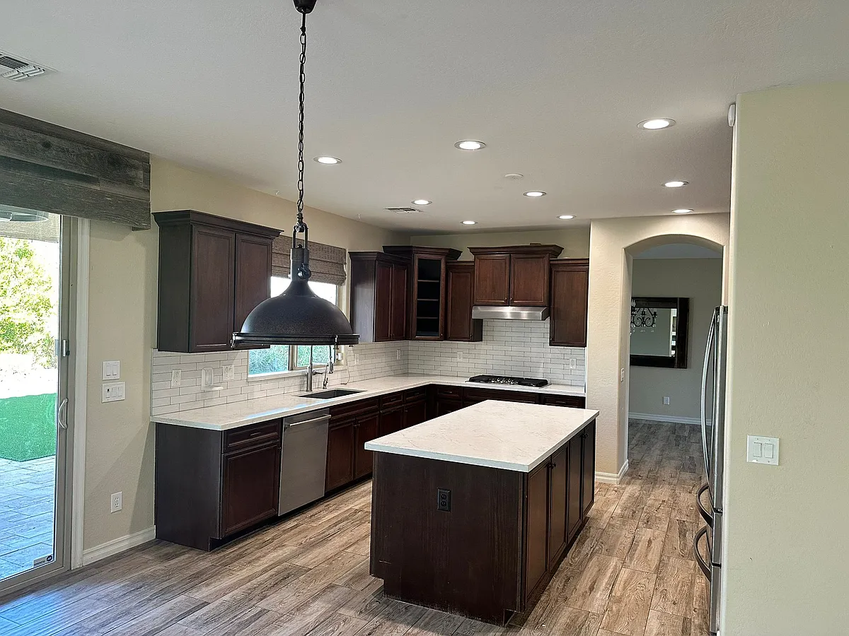 Building Photo - 2516 E Aris Dr