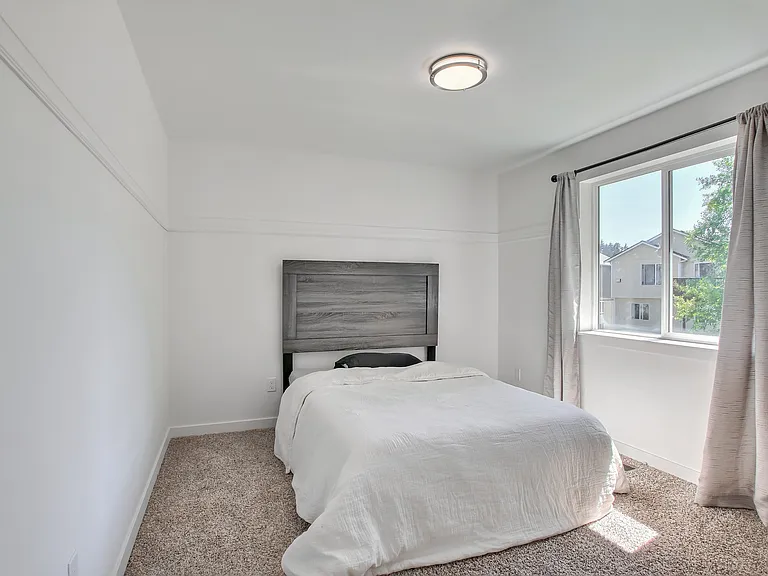 8824 161st Street Ct E — Photo 29