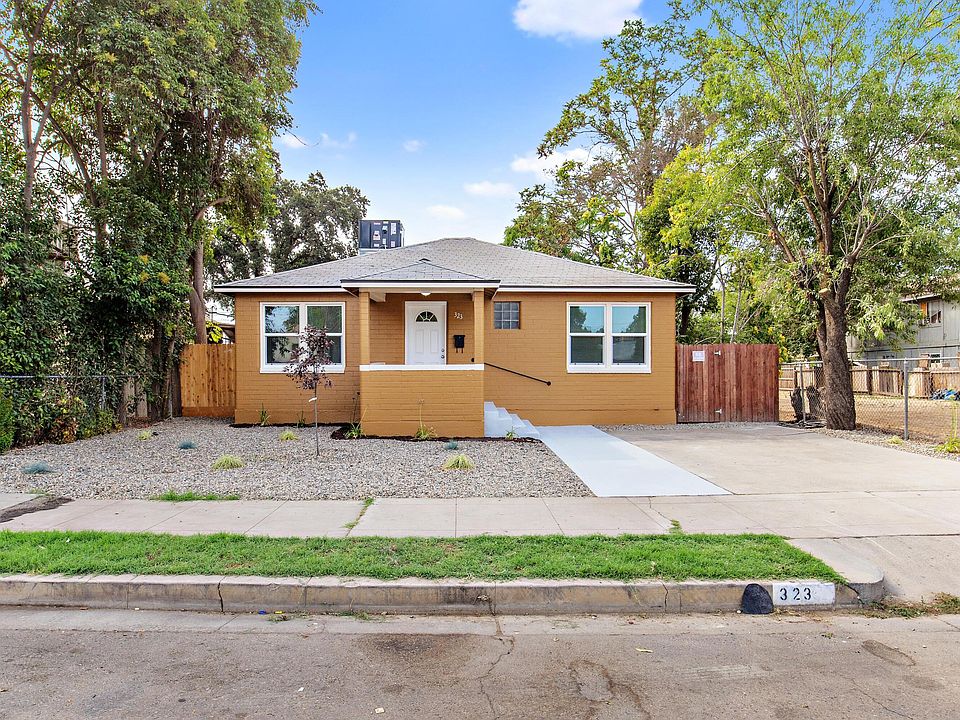 1st image of 323 NE 2nd Ave