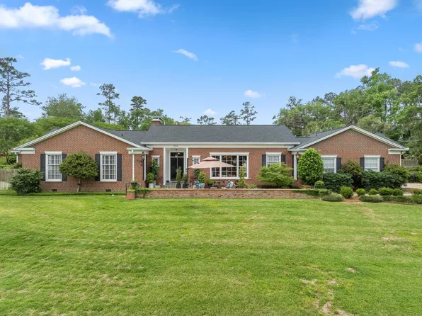 909 Circle Dr, Tallahassee, FL 32301