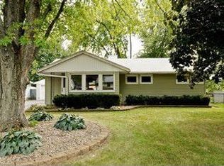 366 Douglas Rd, Batavia, IL 60510