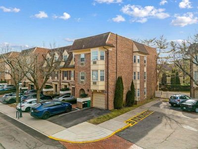 206-02 N Lori Dr. Drive #72M, Bayside, NY, 11360