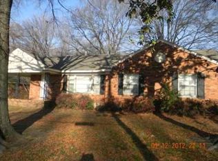 5318 Quince Rd, Memphis, TN 38117