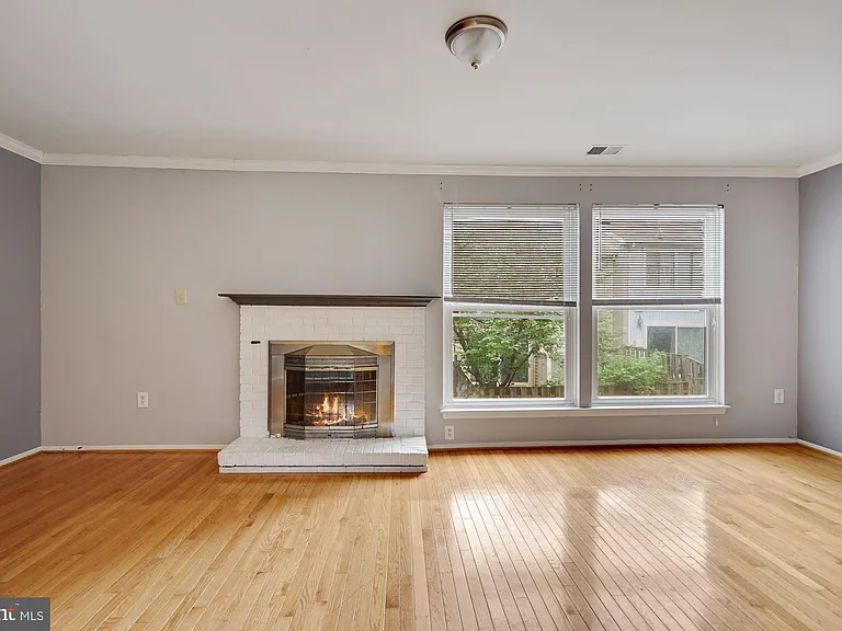 6060 Hollow Knoll Ct — Photo 12