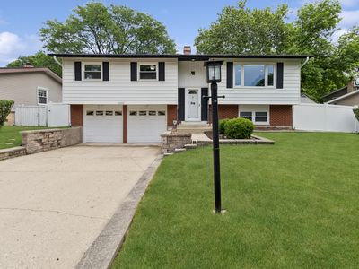1111 N Greenfield Ln, Mount Prospect, IL, 60056