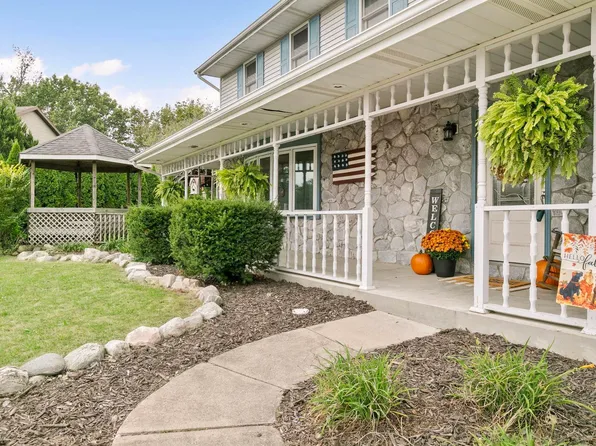 11395 Nicole Dr N, Granger, IN 46530