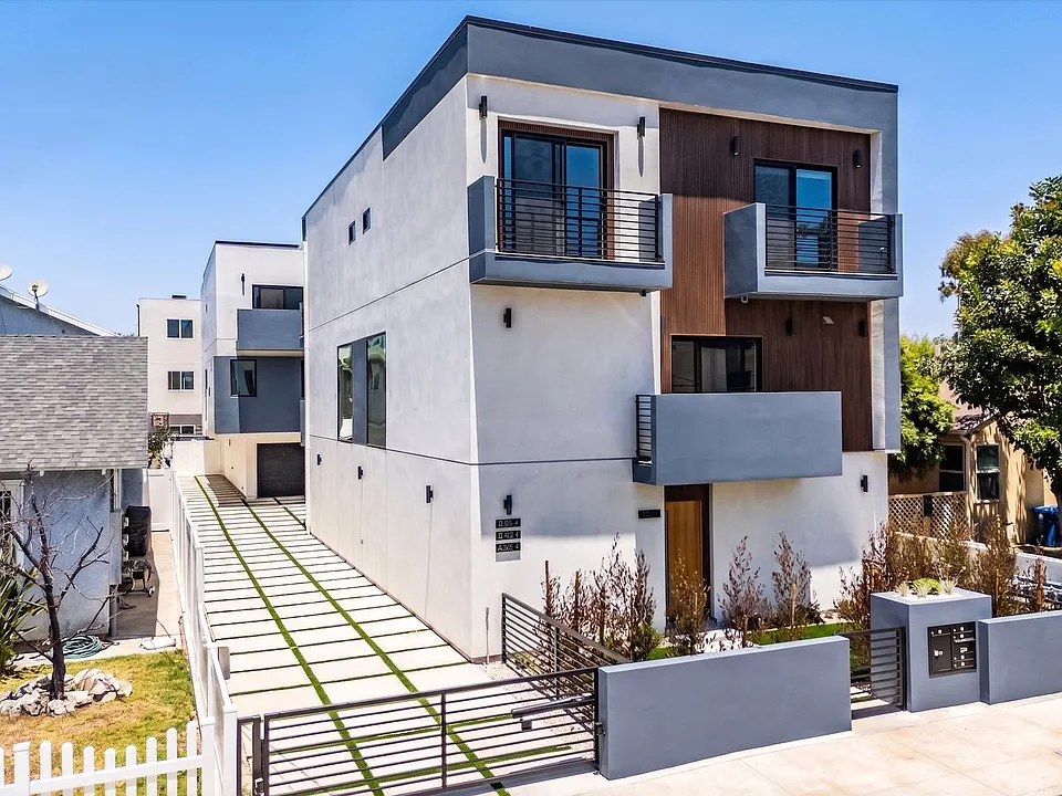 11311 Collins St